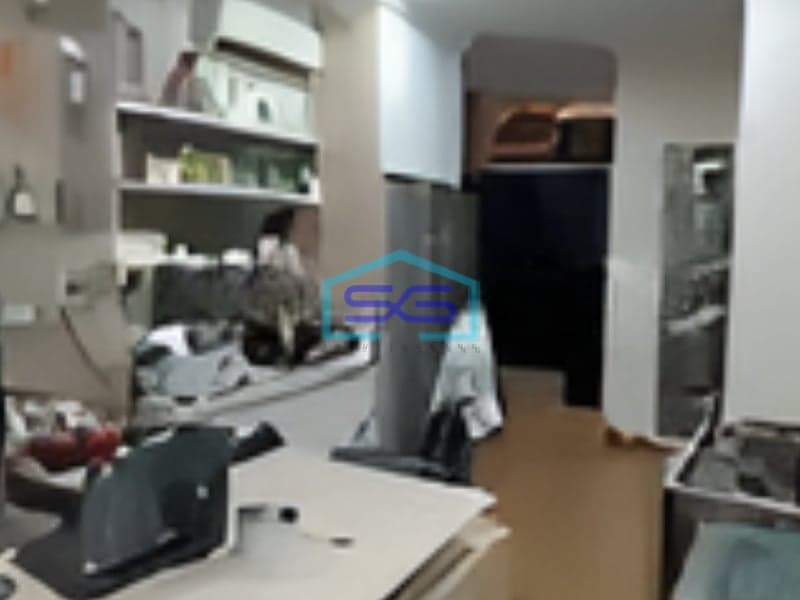 Dijual Ruko Mutiara Taman Palem Jakarta Barat Siap Huni dan Terawat Hadap Jalan Raya LB 234m2