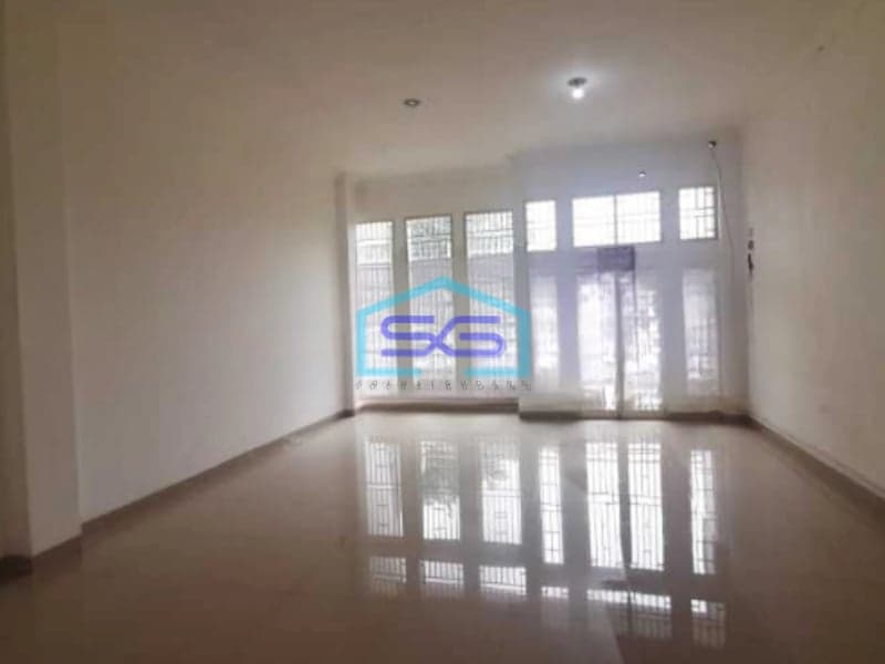 Disewakan Ruko 3 Lantai Luas Bangunan 270 m² di Rungkut Surabaya