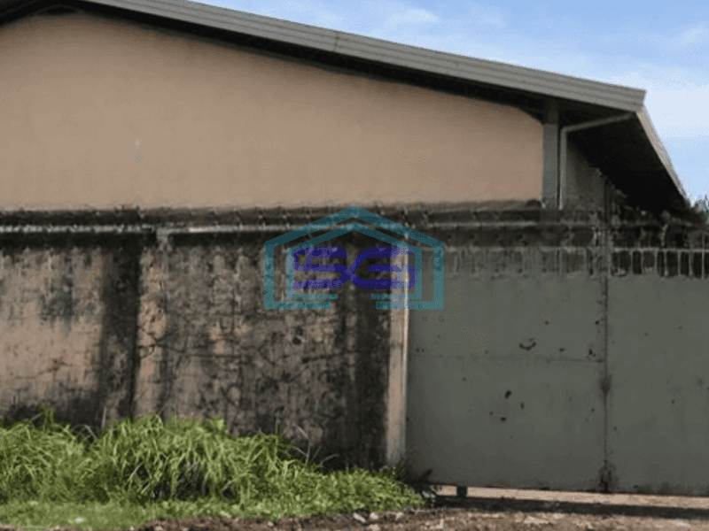 Disewa Gudang dengan lahan terbuka yang luas