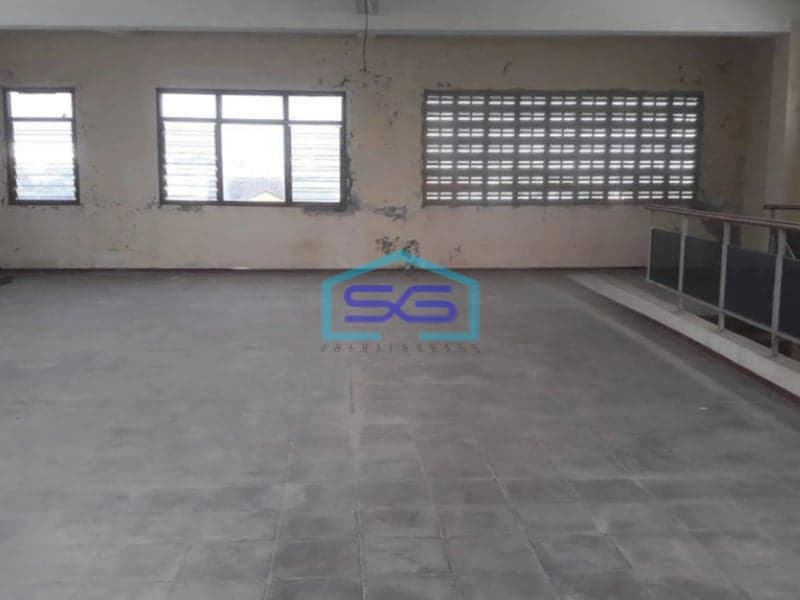 Disewakan Murah Ruko 3 Lantai di Sleman Yogyakarta LB 900m2