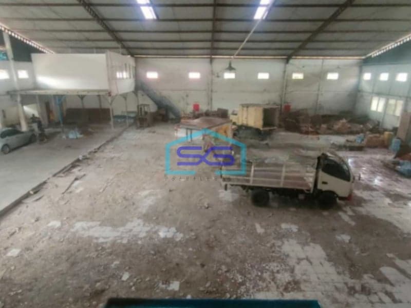 Dijual Gudang Siap Masuk Cisirung Bandung Dengan Parkiran Luas LB 1400m2
