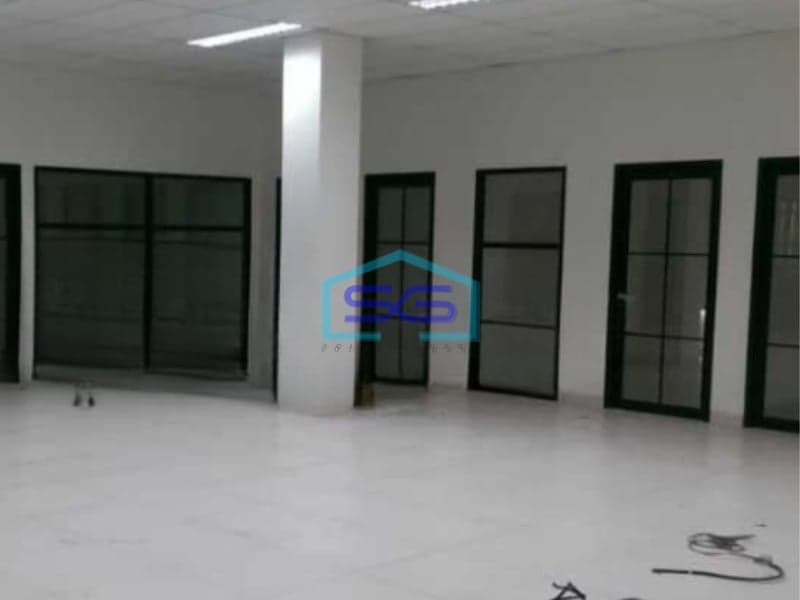 Disewakan Pabrik Luas Tanah 5495 m² Lokasi di Cikarang Bekasi