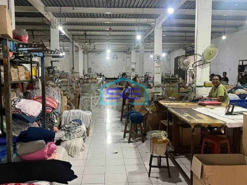 Disewakan Gudang Kantor Mess Di Muding Kerobokan Bali Luas Tanah 1350m2