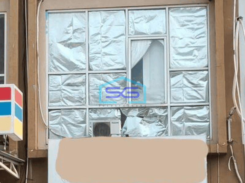 Disewakan Cepat Ruko 3 Lantai di Taman Surya 5, Kalideres