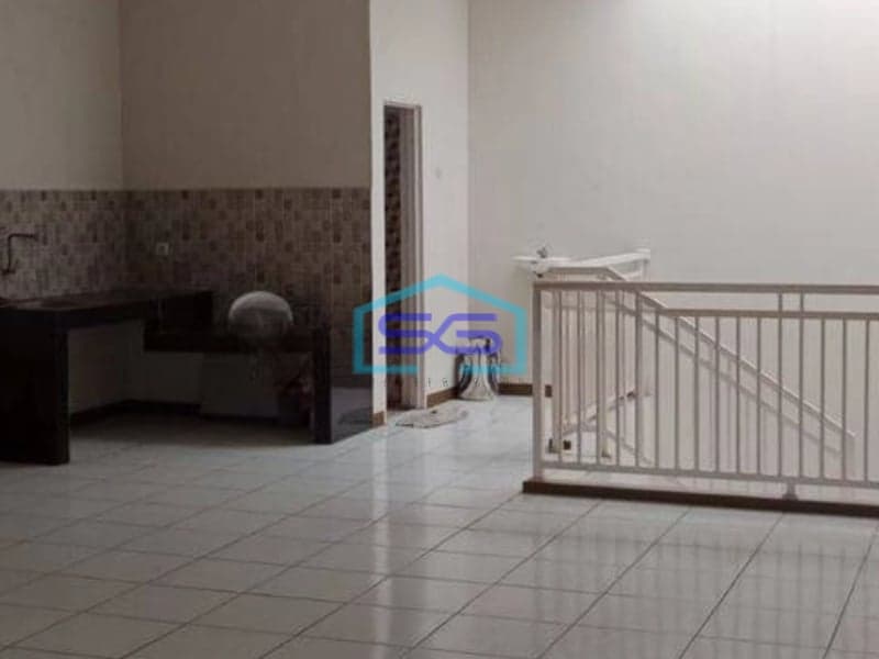 Disewakan Ruko Bagus Strategis di Sayap Kopo Bandung Kota LB 170m2