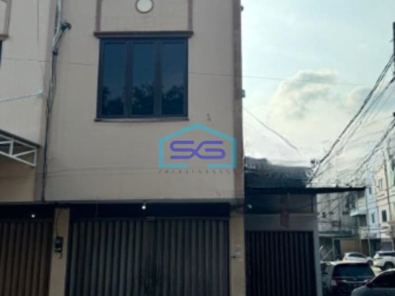 Dijual Ruko Luas Bangunan  176 m² Lokasi Bebas Banjir di Duri Kosambi Jakarta Barat