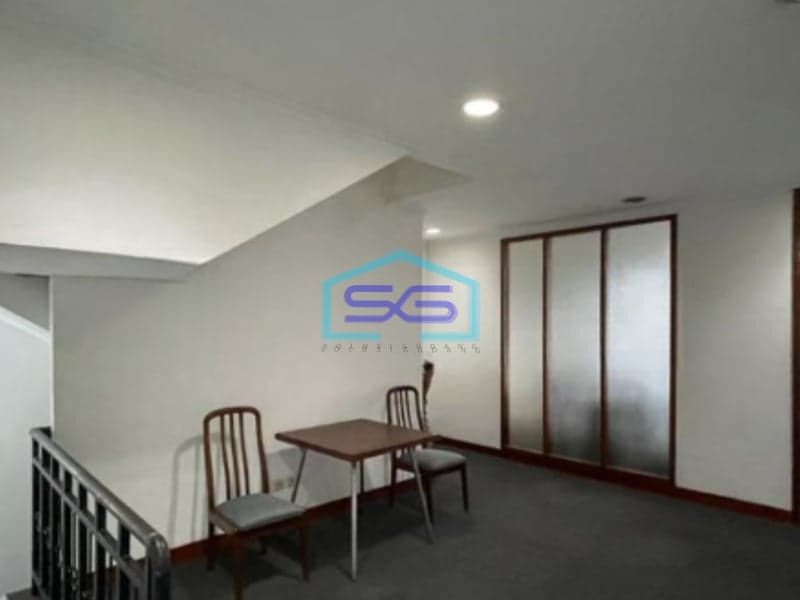 Di Sewakan Ruko 3 Lantai Di Daerah Komersil Pondok Indah Jakarta Selatan Luas Bangunan  210 m²