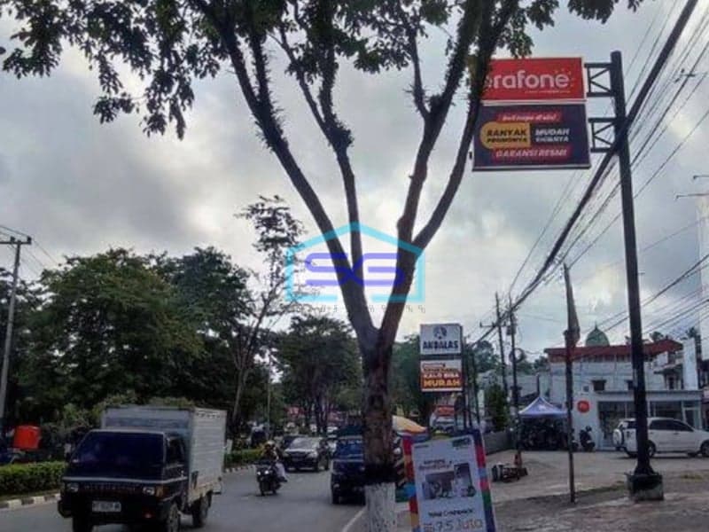 Disewakan Ruko 3 Lantai Lokasi Sangat Strategis di Balikpapan LB 480m2