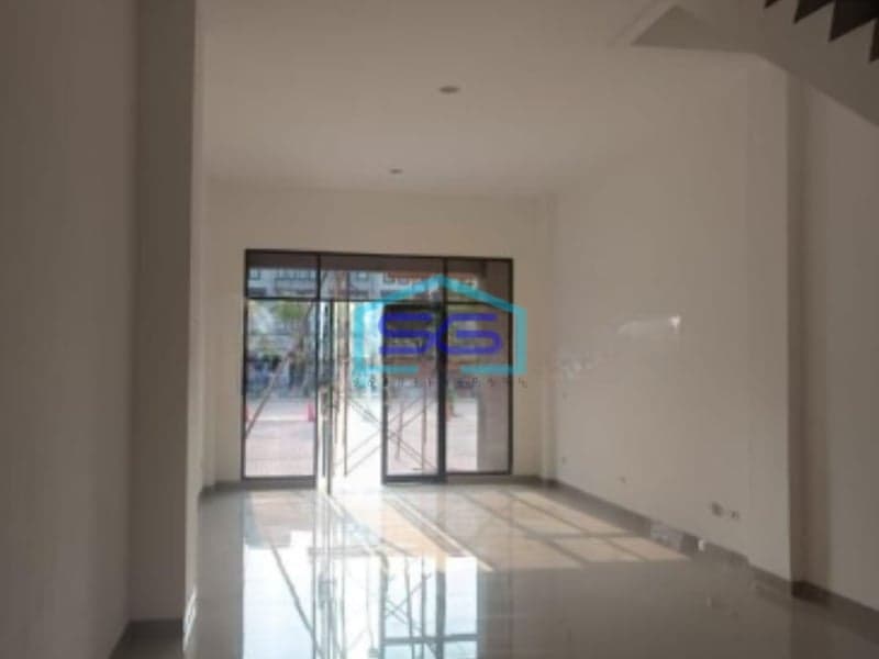 Disewakan Ruko di Osaka Pantai Indah Kapuk Jakarta Utara Luas Bangunan 800m2