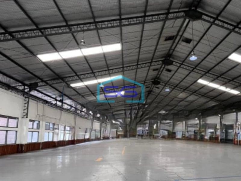 Disewakan Gudang Besar Siap Pakai Luas Bangunan  6000 m² di Narogong Bekasi