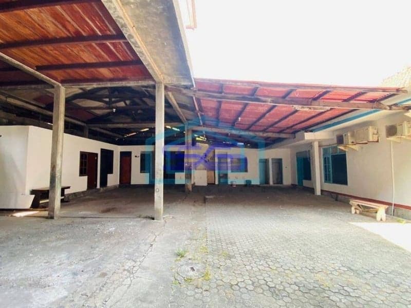 Di Sewakan Bangunan Multi Fungsi Cocok Untuk Restauran / Kantor / Gudang