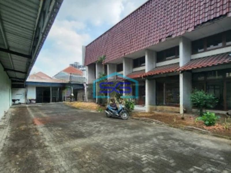 Dijual Gudang Kantor Raya Kendang Sari Surabaya Selatan Siap Pakai Usaha Luas Bangunan 1000 m²