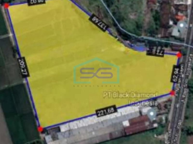 工业用地出售，地理位置极其优越，位于中爪哇省克珀尔县，占地 3 公顷
