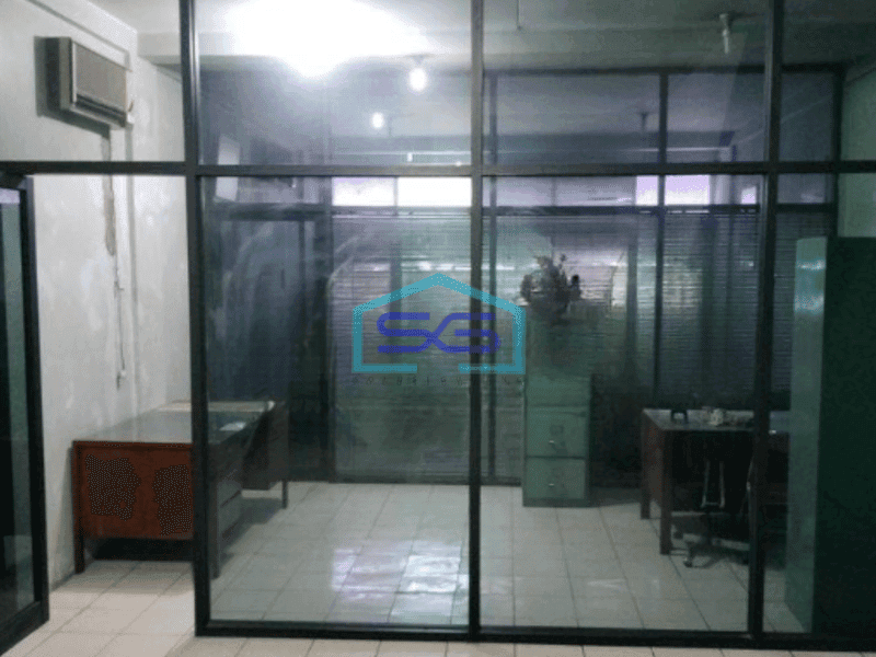 Dijual Ruko Luas Tanah 100 m² Kondisi Ruko Terawat Posisi Pinggir Jalan Raya Bandengan Jakarta Utara