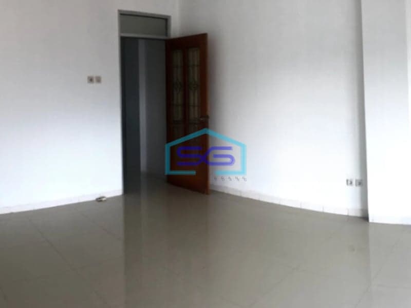 Dijual Gudang Luas Bangunan 140 m² Lokasi Tomang Jakarta Barat