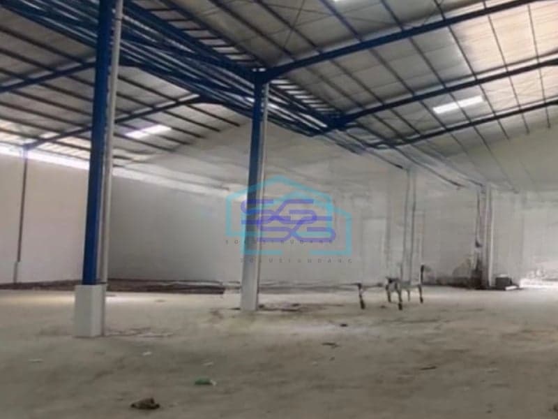 Disewakan Gudang Akses Container Luas Bangunan  1400 m² Lokasi Strategis di Ngaliyan Semarang