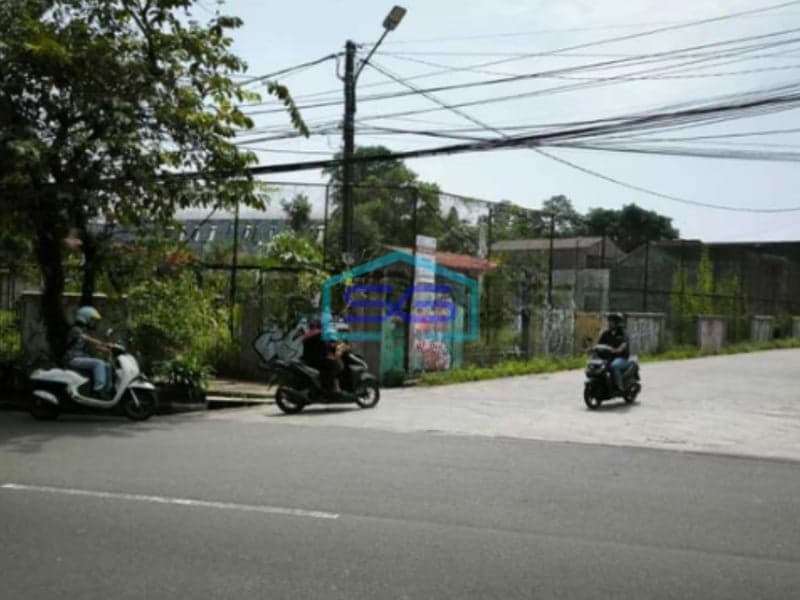 Dijual Tanah Posisi Hoek di Paledang Bogor Jawa Barat Luas Tanah 2530m2