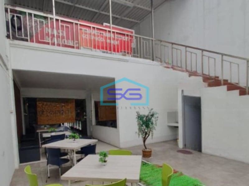 Dijual Ruko 3 Lantai Luas Bangunan  300 m² Lokasi Batununggal Bandung