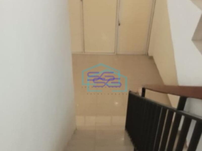 Disewakan Ruko Luas Bangunan 220 m² Lokasi Bebas Banjir di Tangerang Selatan