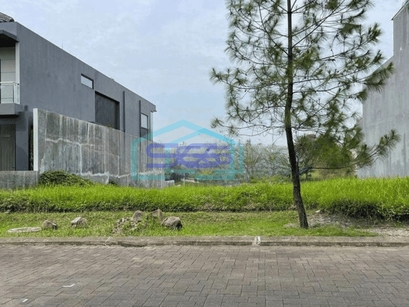 Dijual Kavling Exclusif View Danau di Kota Baru Parahyangan, Bandung