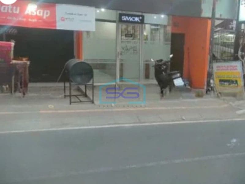 Disewakan Ruko di Pinggir Jalan Utama Denpasar Bali Luas Bangunan 100m2