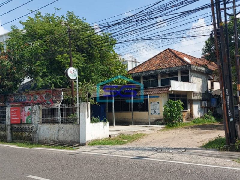 Dijual Tanah dan Bangunan Luas di Pinggir Jalan Mayor Ruslan, Palembang