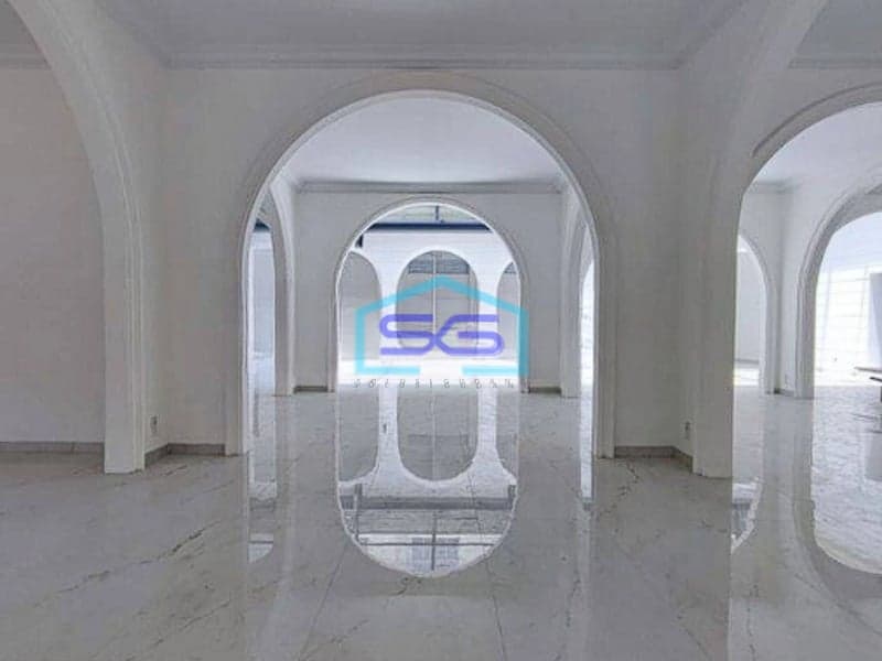 Disewakan Ruang Usaha Mewah Siap Pakai Sayap Pasteur Kota Bandung LB 1200m2