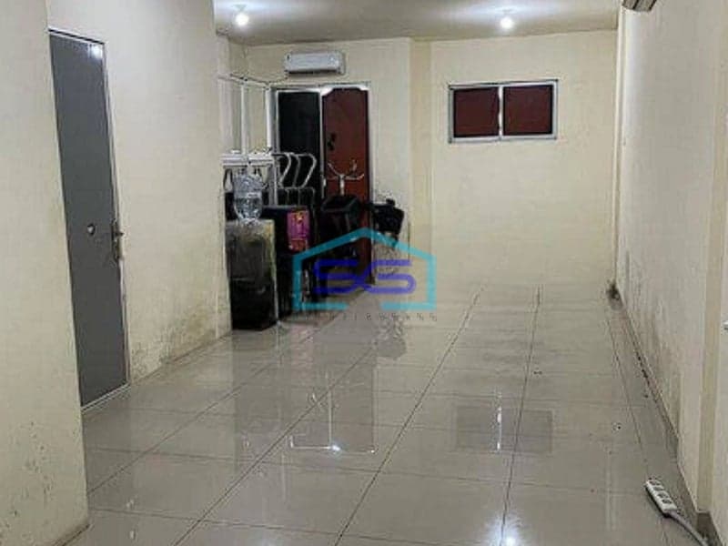 Disewakan Ruko 3,5 Lantai, di Muara Karang Jakarta Utara Jalanan Ttama Strategis LB 267m2