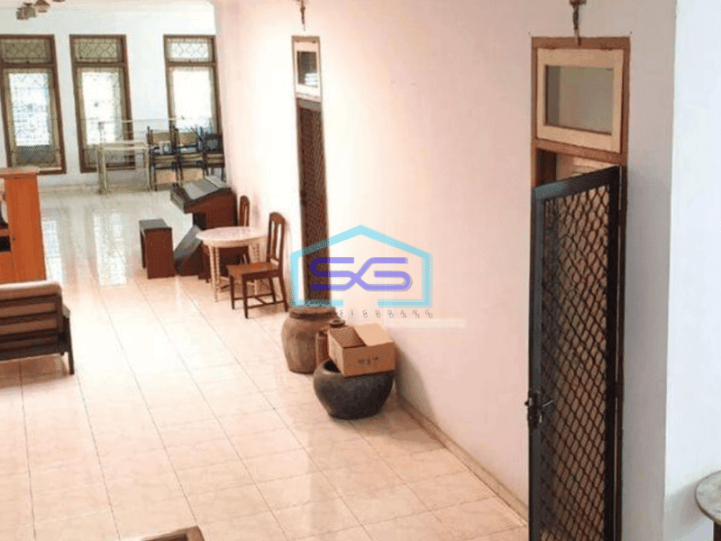 Dijual Ruko di Mt Haryono Semarang LB 420m2 Bangunan 3 Lantai