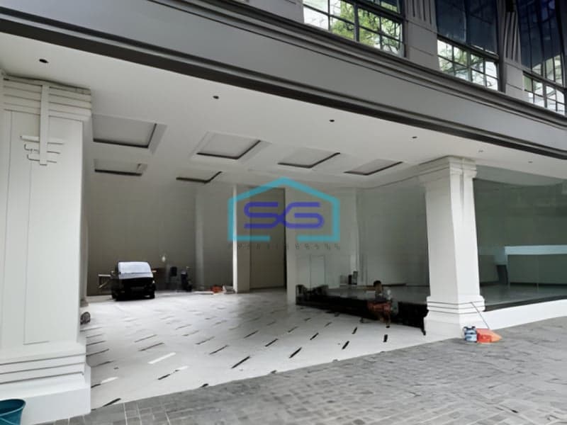 Dijual Kantor Luas Tanah 293 m² Lokasi di Kemang Jakarta Selatan