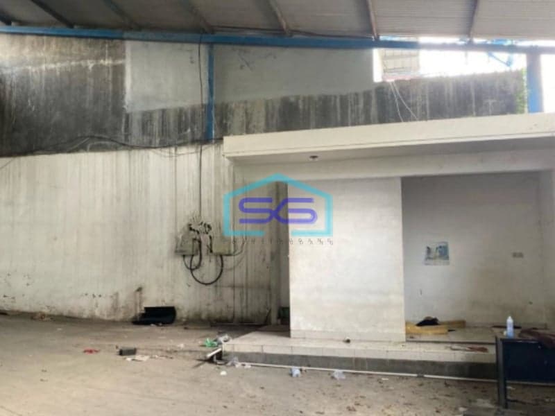 Disewakan Gudang Ada Loading Dock Luas Bangunan  2800 m² Lokasi Semarang Barat