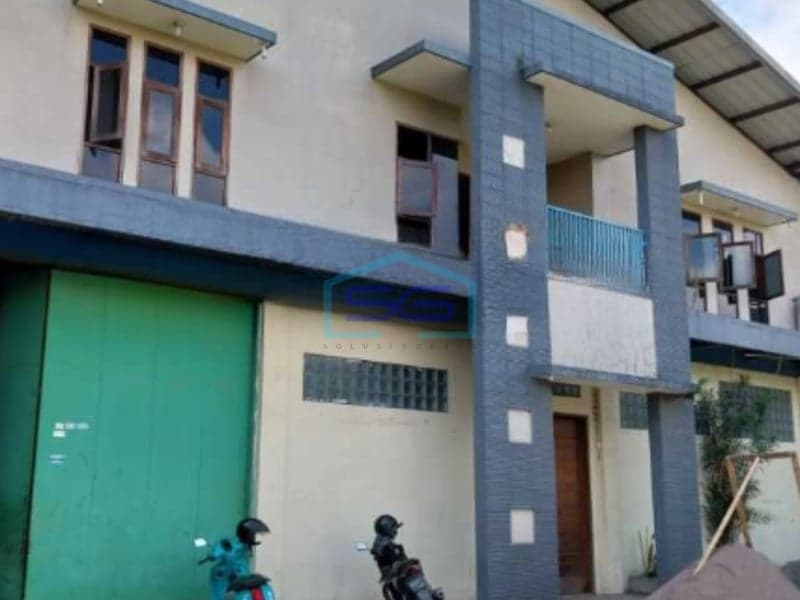 Dijual Gudang Bagus Luas Bangunan 700 m² Lokasi di Batununggal Bandung