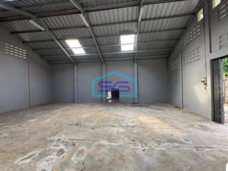 Disewakan Gudang Bagus Luas Bangunan 600m² di Legok Tangerang