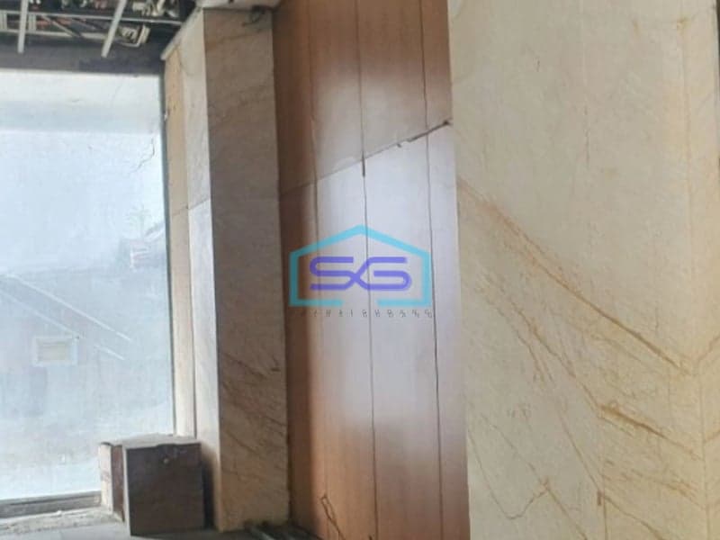 Disewakan Kantor Luas Tanah  1100 m² Lokasi di Grogol Jakarta Barat