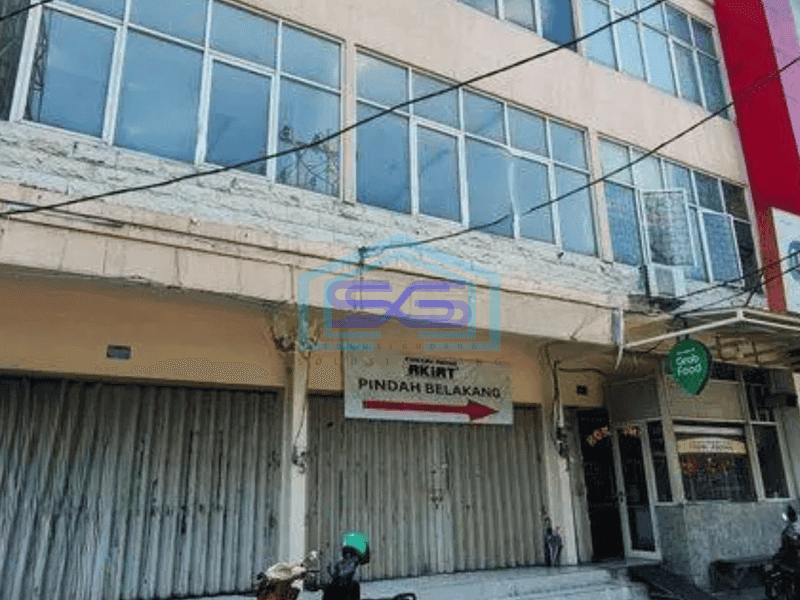 Disewakan Ruko tiga lantai di surabaya