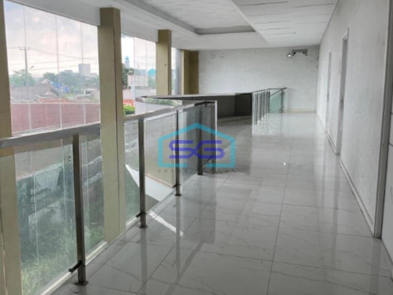 Disewakan Ruang Usaha Luas Bangunan  650 m² Lokasi Bebas Banjir di Tangerang