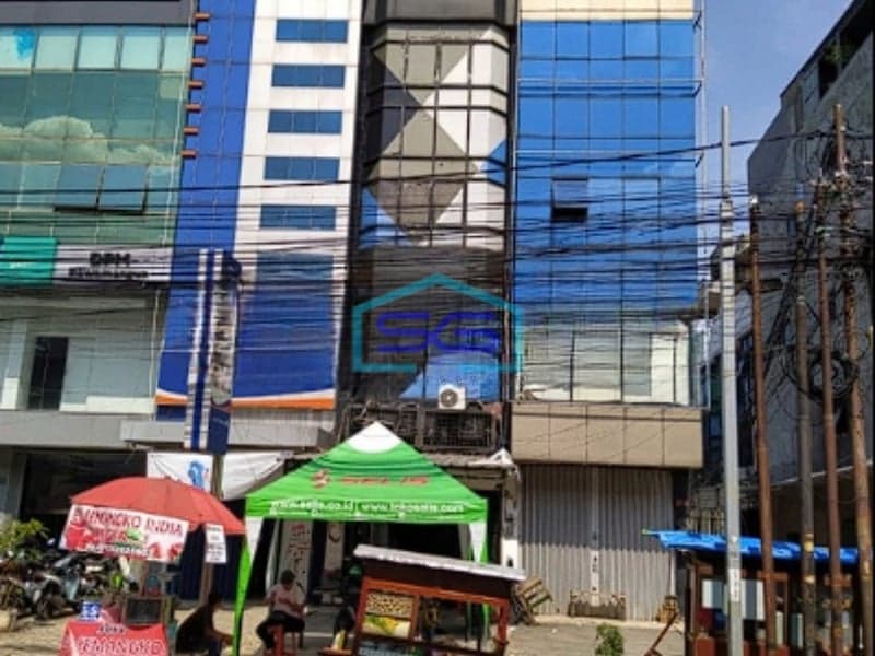 Dijual Ruko Lokasi Strategis di Rawamangun Jakarta Timur Luas Bangunan 270m2