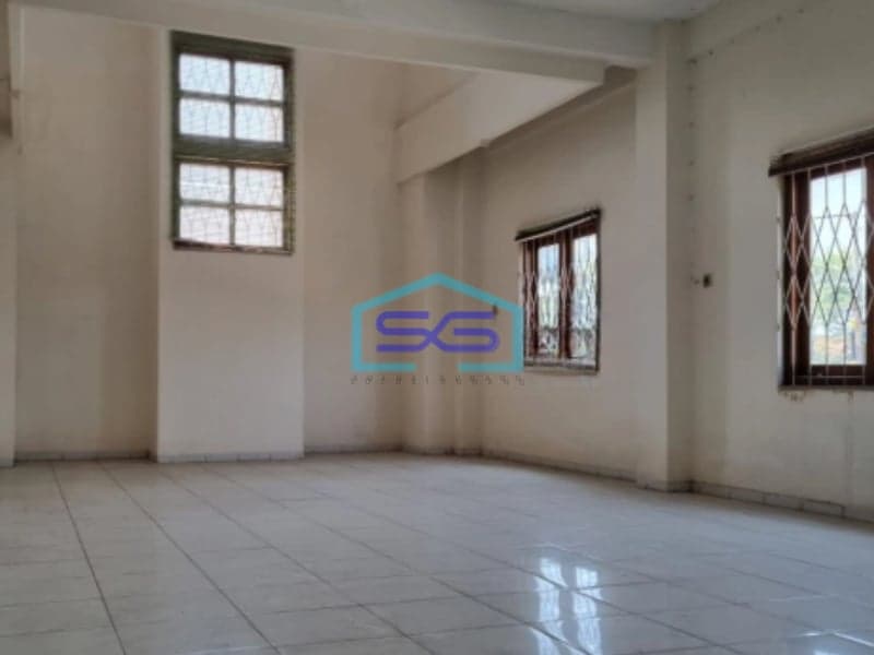 Disewakan Ruko di Jalan Raya Weleri Luas Bangunan 200 m²