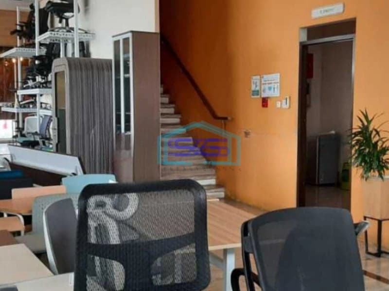 Dijual Gudang Siap Huni Luas Tanah  5000 m² Lokasi Bebas Banjir di BSD Tangerang Selatan