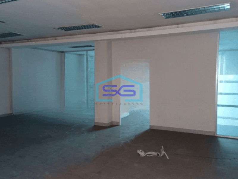 Dijual Cepat Ruang Usaha Luas Bangunan 450 m² di Tambora Jakarta Barat