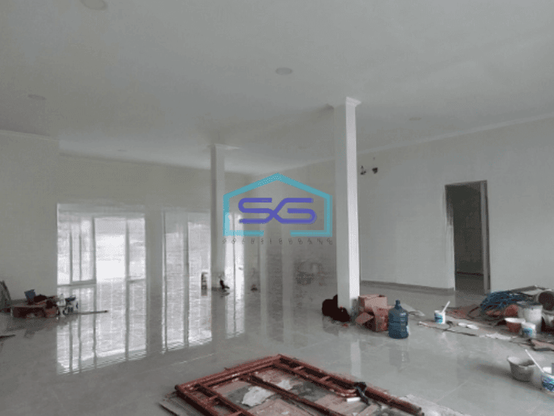 Disewakan Ruko Baru Luas Tanah 325 m² di Mangkubumen Solo