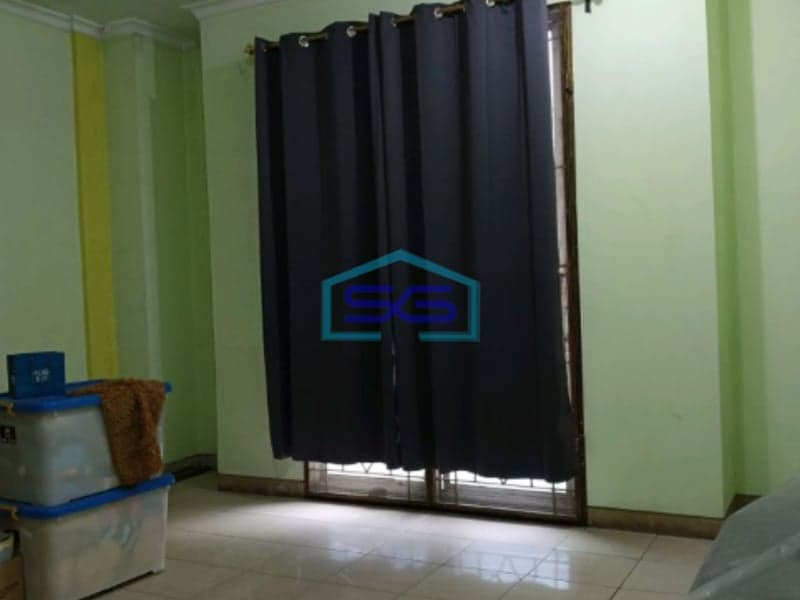 Disewakan Ruko Lokasi Strategis di Pejuang Bekasi Luas Bangunan 290m2