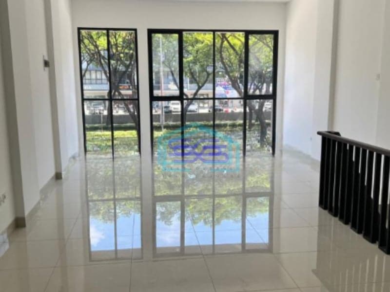Disewakan Ruko Business Park hadap jalan di Enchante BSD Tangerang Selatan Luas Bangunan  146 m²