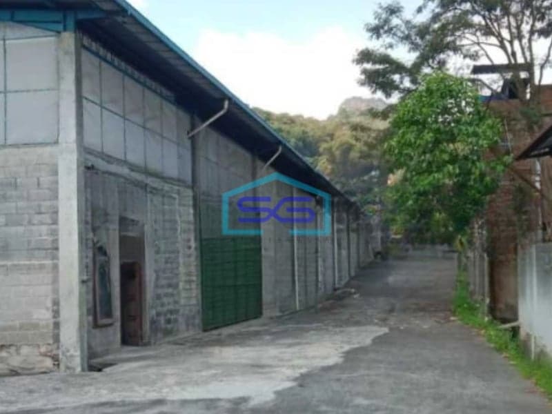 Dijual Gudang Siap Huni Luas Tanah  3435 m² Lokasi Batujajar Bandung