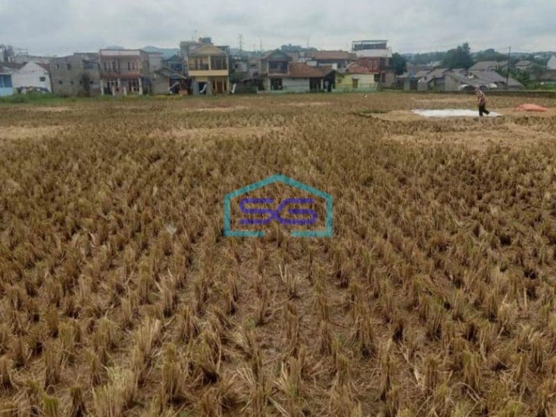 Dijual Tanah di Kota Baru Parahyangan Bandung LT 3713 m²