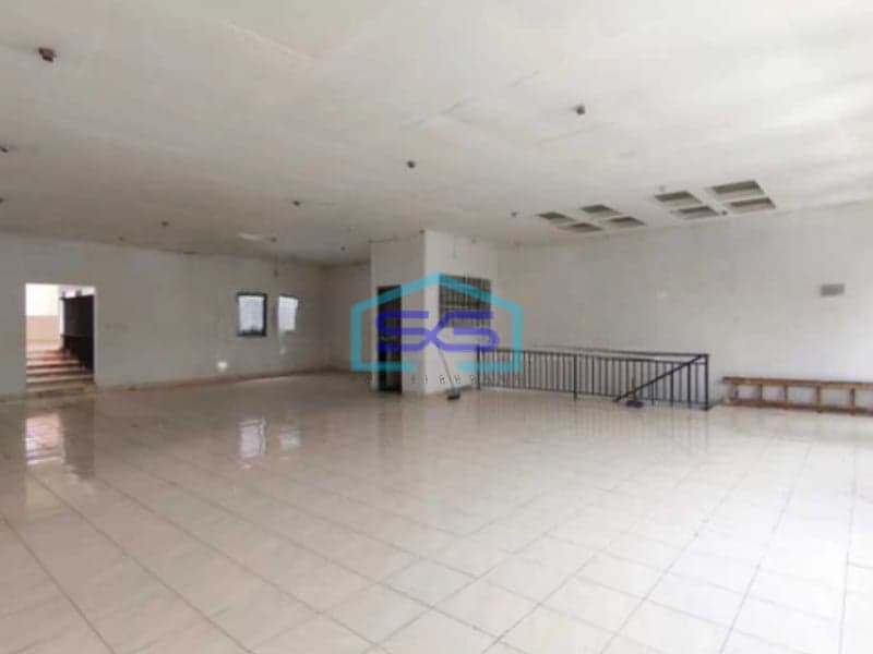 Disewakan Ruang Usaha Harga Murah Mainroad Raya Kopo-Astana Anyar Bandung LB 600m2