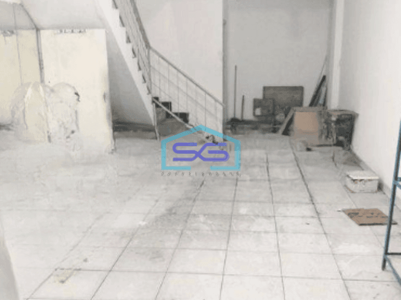 Disewakan Ruko Lokasi Strategis di Jelambar Jakarta Barat Luas Bangunan 296 m²