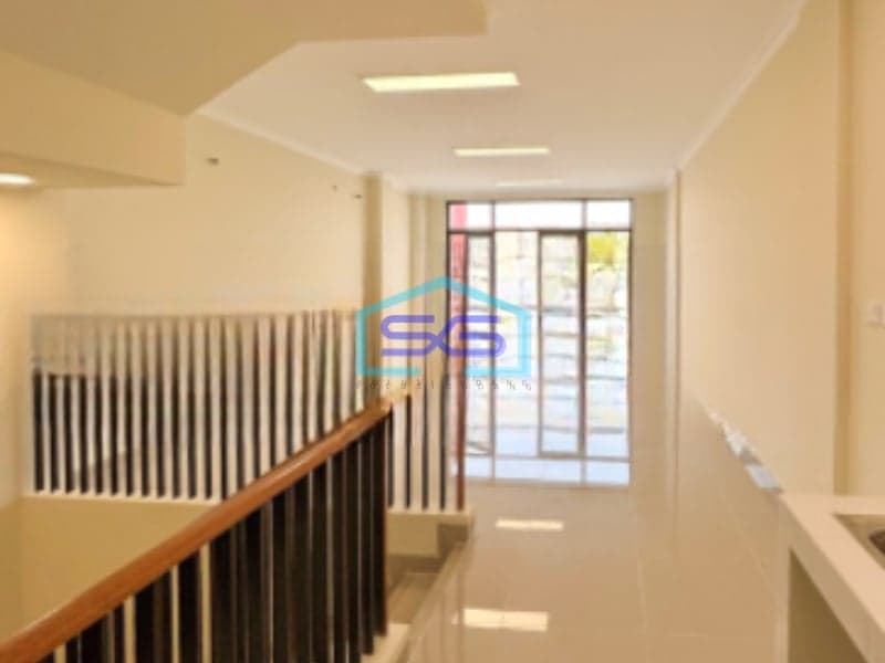 Disewakan Ruko Luas Bangunan  326 m² Lokasi Gading Serpong Tangerang