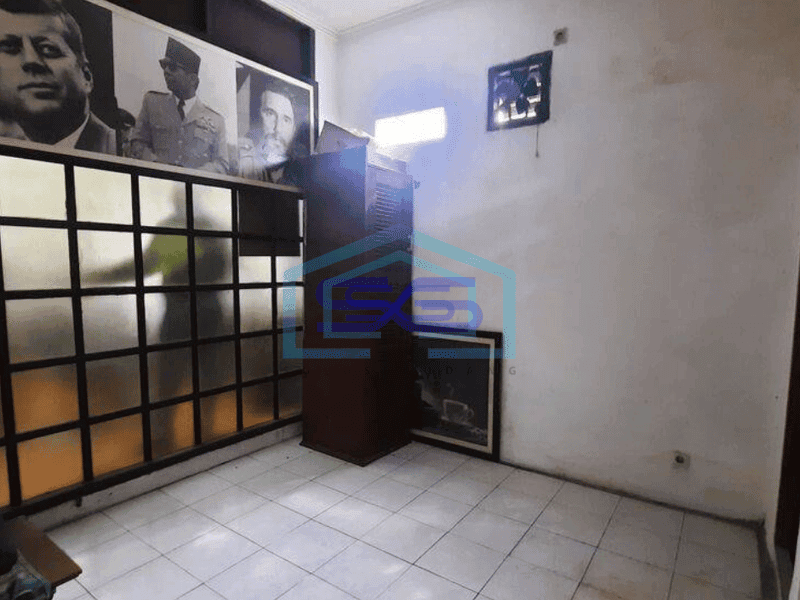 Disewakan Ruko dipinggir jalan kebagusan Jagakarsa cocok untuk usaha kantor/gudang