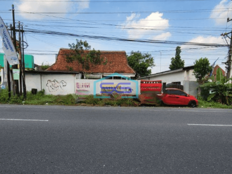 Dijual Tanah Jalan Kaliurang Bonus Bangunan Pabrik Ngaglik Sleman